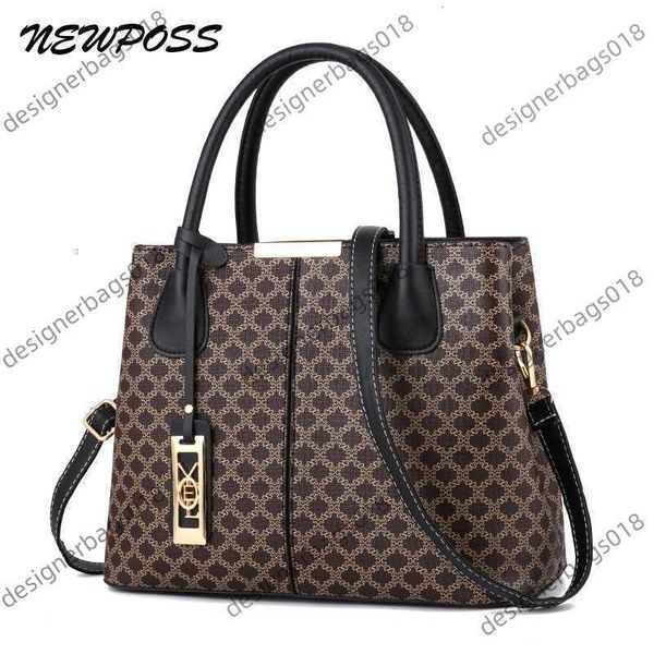 dinner bag bags 2022 fashion women handbags tassel pu leather totes handle embroidery shoulder bag lady simple style
dinner bag bags 2022 fashion women handbags tassel pu leather totes handle embroidery shoulder bag lady simple style