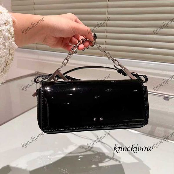 fashion women handbag luxury brand designer shoulder bag 2023 chain high-quality lambskin and metal hardware crossbody bags will never fade
fashion women handbag luxury brand designer shoulder bag 2023 chain high-quality lambskin and metal hardware crossbody bags will never fade