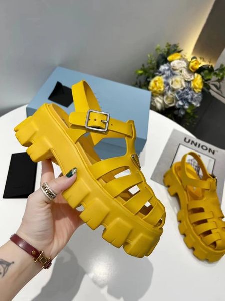 designer sandal sports casual sandals women's muffin shoes designer shoe slide slipper the latest spring summer serrated roman woven th, Black
designer sandal sports casual sandals women's muffin shoes designer shoe slide slipper the latest spring summer serrated roman woven th, Black