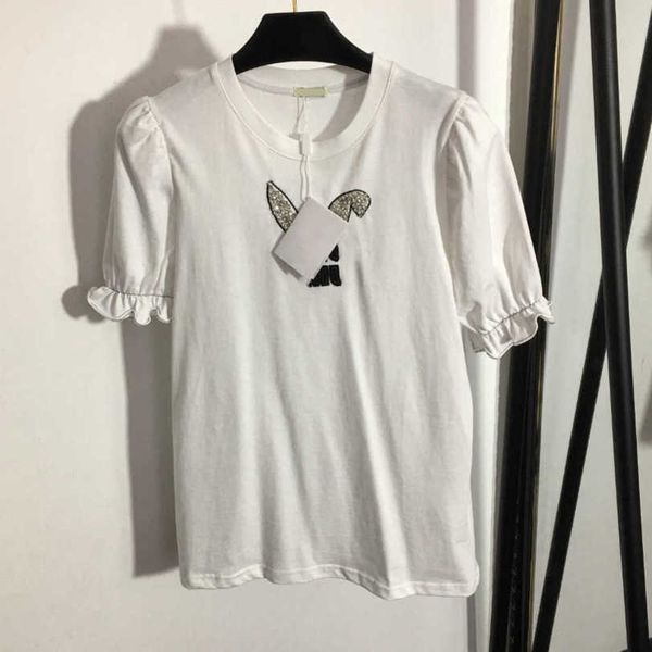 23ss brand designer women t-shirt round neck pure cotton pearl stud drill rabbit ears alphabet stick cloth bubble short sleeve t-shirt women, White
23ss brand designer women t-shirt round neck pure cotton pearl stud drill rabbit ears alphabet stick cloth bubble short sleeve t-shirt women, White