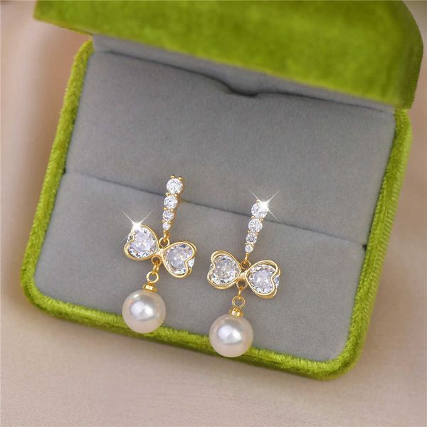 charm new french luxury design zircon earrings delicate full zircon pearl water drop temperament premium sense earrings long earrings g23032, Golden
charm new french luxury design zircon earrings delicate full zircon pearl water drop temperament premium sense earrings long earrings g23032, Golden