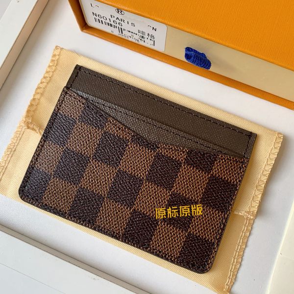 new thin and light mini card holder genuine leather texture fashion business old flower pattern portable short card holder card holder, Brown;gray
new thin and light mini card holder genuine leather texture fashion business old flower pattern portable short card holder card holder, Brown;gray