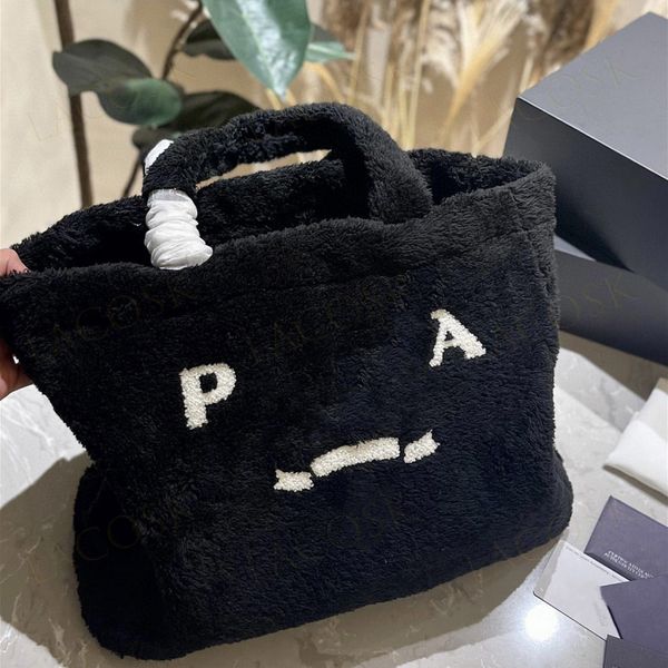 women handbags large capacity shopping bag luxury letter lady tote bag lamb wool soft designer bags
women handbags large capacity shopping bag luxury letter lady tote bag lamb wool soft designer bags