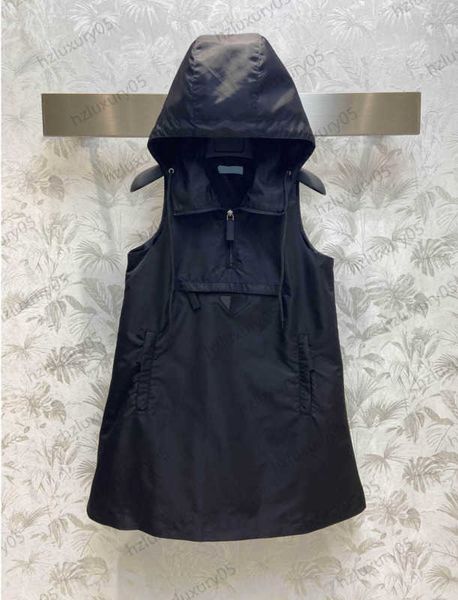 black dresses nylon fabric half zip sleeveless hood dress custom triangle logo embellishment simple classic doll collar maxiskit womens dres, Black;gray
black dresses nylon fabric half zip sleeveless hood dress custom triangle logo embellishment simple classic doll collar maxiskit womens dres, Black;gray