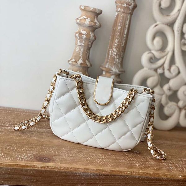 luxurys hobo bag handbags designer bags leather chain bags fashion women plain crossbody flap shoulder bag classic messenger womens quilting
luxurys hobo bag handbags designer bags leather chain bags fashion women plain crossbody flap shoulder bag classic messenger womens quilting