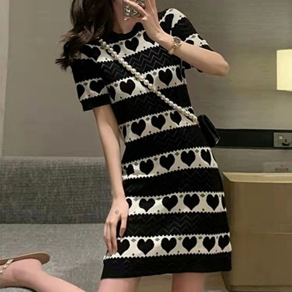 casual dresses summer fashion striped sweater dress for women knitting cotton above knee a-line slim black short sleeve dresses ladies 23032, Black;gray
casual dresses summer fashion striped sweater dress for women knitting cotton above knee a-line slim black short sleeve dresses ladies 23032, Black;gray