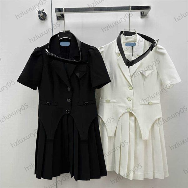 designer dresses custom leather belt waist collection design pleated lapel dress front triangle logo decorated button open short sleeve maxi, Black;gray
designer dresses custom leather belt waist collection design pleated lapel dress front triangle logo decorated button open short sleeve maxi, Black;gray