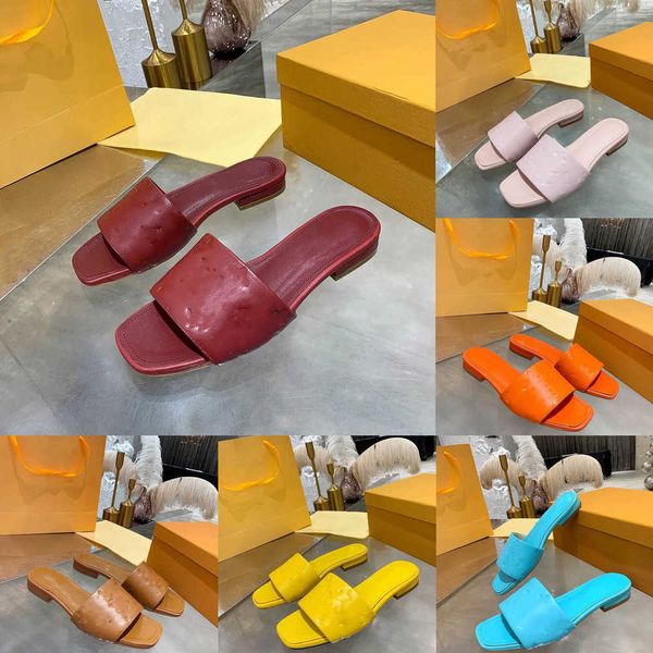 2023 designer slipper revival flat mules leather shoes women slides sandals embossed monograms black pink waterfront brown white flip flops
2023 designer slipper revival flat mules leather shoes women slides sandals embossed monograms black pink waterfront brown white flip flops