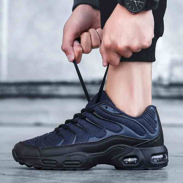 dress shoes men sneakers leisure mesh lace up breathable outdoor athletic jogging trainers light male footwear 230320, Black
dress shoes men sneakers leisure mesh lace up breathable outdoor athletic jogging trainers light male footwear 230320, Black