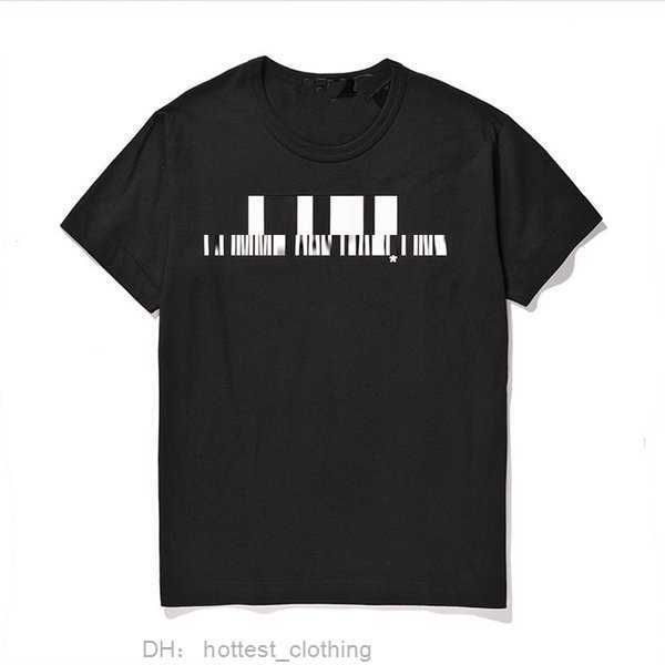 t-shirts play mens t shirt designer cdg embroidery red heart commes des casual women s badge quanlity tshirts cotton short sleeve summer loo, White;black
t-shirts play mens t shirt designer cdg embroidery red heart commes des casual women s badge quanlity tshirts cotton short sleeve summer loo, White;black