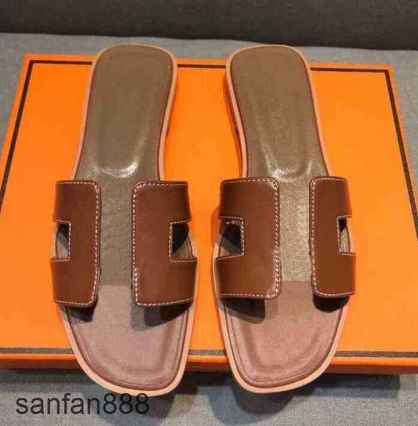 original logo designer hermss slippers h 2023 woman leather ladies sandals summer flat shoes fashion beach women slippers letter drag 35-42, Black
original logo designer hermss slippers h 2023 woman leather ladies sandals summer flat shoes fashion beach women slippers letter drag 35-42, Black