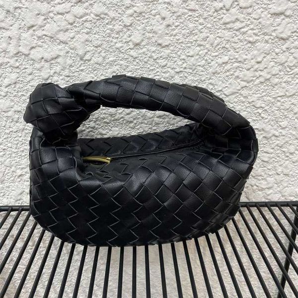 botega venates jodie mini teen intrecciato pouch net red cowhide mini cloud women's hand knotted woven horn bag
botega venates jodie mini teen intrecciato pouch net red cowhide mini cloud women's hand knotted woven horn bag