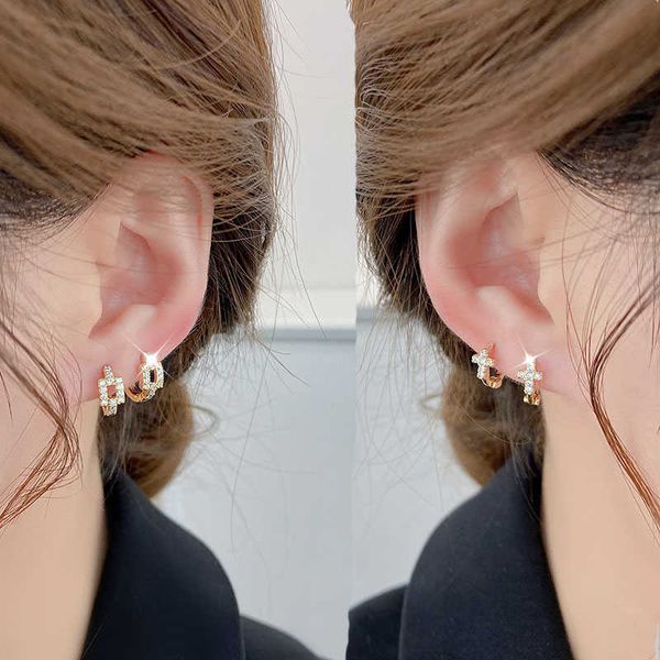 charm ins 2021 trendy new earrings cross geometry romantic simple classic earrings for lady engagement elegant jewelry gift g230320, Golden
charm ins 2021 trendy new earrings cross geometry romantic simple classic earrings for lady engagement elegant jewelry gift g230320, Golden