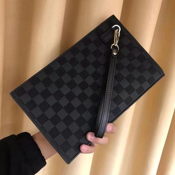 2022 clutch bags new men's handbag handbag casual fashion versatile fashion brand wrist men's bag
2022 clutch bags new men's handbag handbag casual fashion versatile fashion brand wrist men's bag