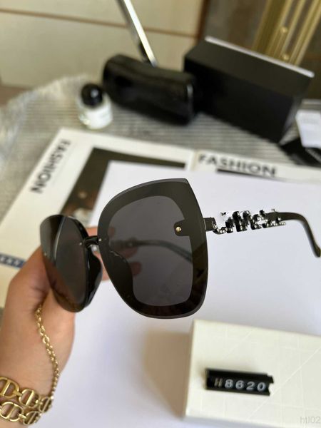 luxurious designer channel sunglass chanei sunglasses mens womens red small scented female ins resort beach large frame diamond female black, White;black 
luxurious designer channel sunglass chanei sunglasses mens womens red small scented female ins resort beach large frame diamond female black, White;black