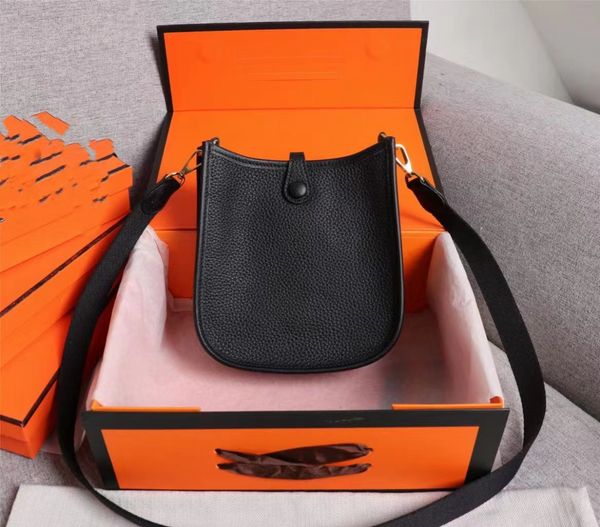 fashion bags one shoulder square bag designer 17 cm mini women brand purse luxury bag leather handmade stitching golden and silver hardware
fashion bags one shoulder square bag designer 17 cm mini women brand purse luxury bag leather handmade stitching golden and silver hardware