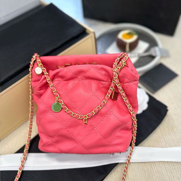 23p womens vintage mini tote designer bag gold metal hardware with coin charm matelasse chain 4 colors luxury crossbody shoulder handbags ve
23p womens vintage mini tote designer bag gold metal hardware with coin charm matelasse chain 4 colors luxury crossbody shoulder handbags ve