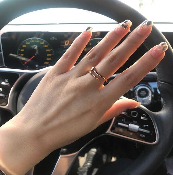 luxurys nail ring mens ring rings designer fashion titanium steel engraved letter pattern designer ring engagement ring size 5-11 rings for, Silver
luxurys nail ring mens ring rings designer fashion titanium steel engraved letter pattern designer ring engagement ring size 5-11 rings for, Silver