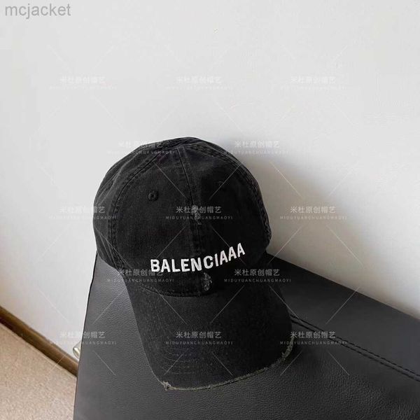 23ss designer balencigas ball capsb home correct version 23 spring/summer new fashion brand sports couple baseball hat casual sunscreen vers, Blue;gray
23ss designer balencigas ball capsb home correct version 23 spring/summer new fashion brand sports couple baseball hat casual sunscreen vers, Blue;gray