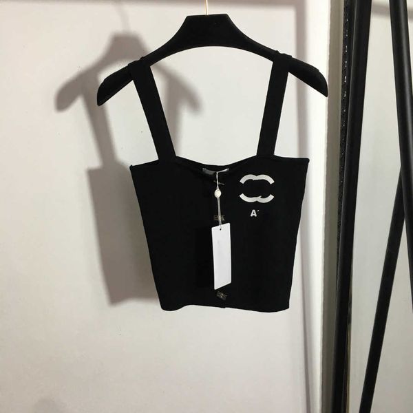 23ss designer brand women suspender vest xiaoxiang logo alphabet metal button elastic force knitted womens clothes, White
23ss designer brand women suspender vest xiaoxiang logo alphabet metal button elastic force knitted womens clothes, White