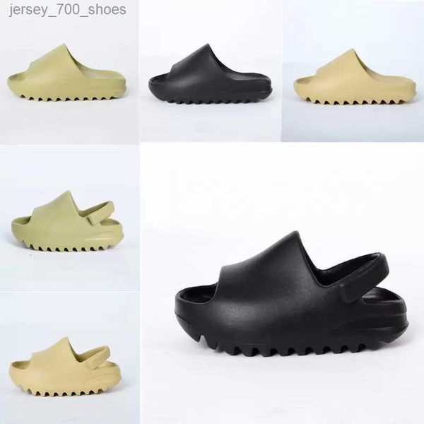 2023 slipper bone slides infant new born baby shoes resin slip on soot boys girls children sandals with box size, Black;red
2023 slipper bone slides infant new born baby shoes resin slip on soot boys girls children sandals with box size, Black;red