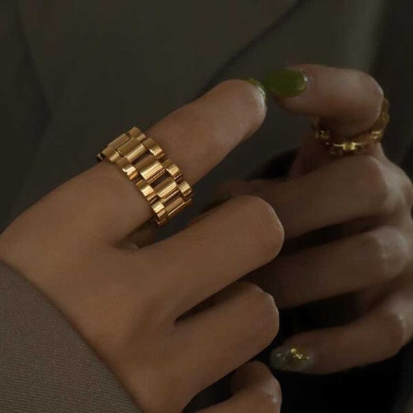 luxury ornamentsnew design ladies stainless steel gold plated tarnish ring fashion hip hop wristband finger rings for women, Silver
luxury ornamentsnew design ladies stainless steel gold plated tarnish ring fashion hip hop wristband finger rings for women, Silver