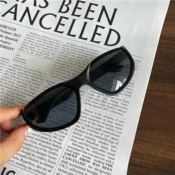 in 2023 new futuristic punk y2ky special-shaped balencigas womem sunglasses ins net red concave shape street p sunglasses cool 22ss, White;black
in 2023 new futuristic punk y2ky special-shaped balencigas womem sunglasses ins net red concave shape street p sunglasses cool 22ss, White;black