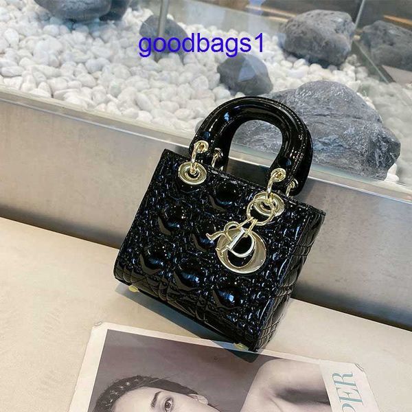 original edition 8a diross's lady bags online shop hong kong women's 2023 new lacquer leather princess genuine handbag one shoulde
original edition 8a diross's lady bags online shop hong kong women's 2023 new lacquer leather princess genuine handbag one shoulde