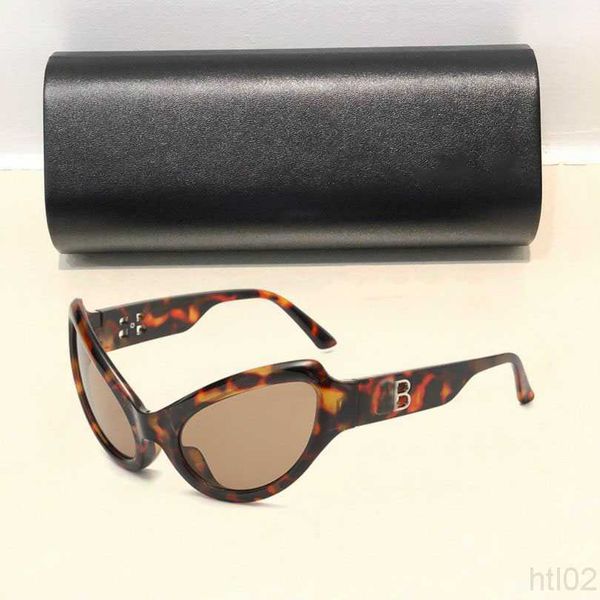 paris family big frame cat eyes frame sunglasses 2023 new y2k street ssport women sunglasses blue leopard 22ss, White;black
paris family big frame cat eyes frame sunglasses 2023 new y2k street ssport women sunglasses blue leopard 22ss, White;black