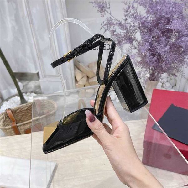 women shoes fashion dress leather valentinoity high heel metal buckle letter wedding party business casual flat shoes 01-020 33wh, Black
women shoes fashion dress leather valentinoity high heel metal buckle letter wedding party business casual flat shoes 01-020 33wh, Black