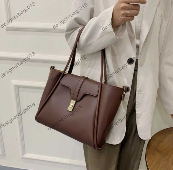 dinner party bag the dinner includes solid color large capacity fashion dragon bag women's 2021 autumn and winter new one shoulder port
dinner party bag the dinner includes solid color large capacity fashion dragon bag women's 2021 autumn and winter new one shoulder port