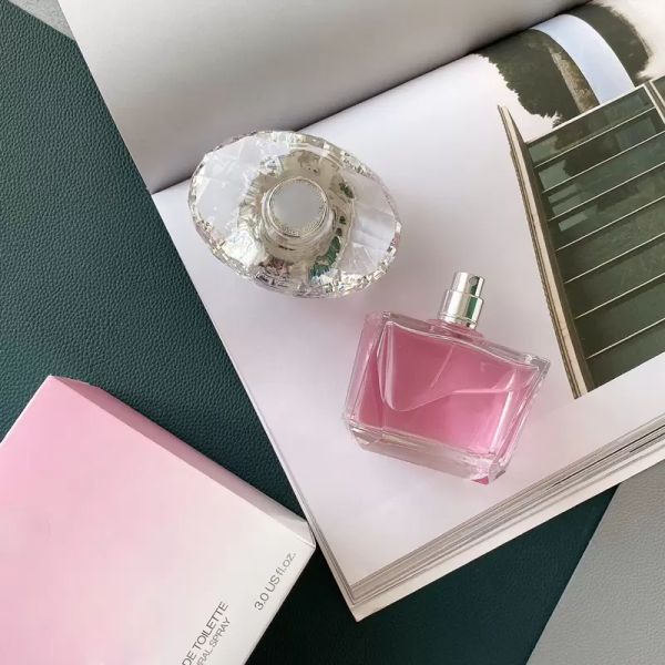 women perfume fragrance deodorant pink eau de toilette long lasting time 90ml amazing smell fast delivery
women perfume fragrance deodorant pink eau de toilette long lasting time 90ml amazing smell fast delivery
