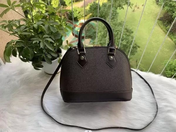 alma bb fashion louiseity women shoulder bags chain messenger bag leather viutonity handbags shell wallet purse ladies cosmetic crossbody ba
alma bb fashion louiseity women shoulder bags chain messenger bag leather viutonity handbags shell wallet purse ladies cosmetic crossbody ba