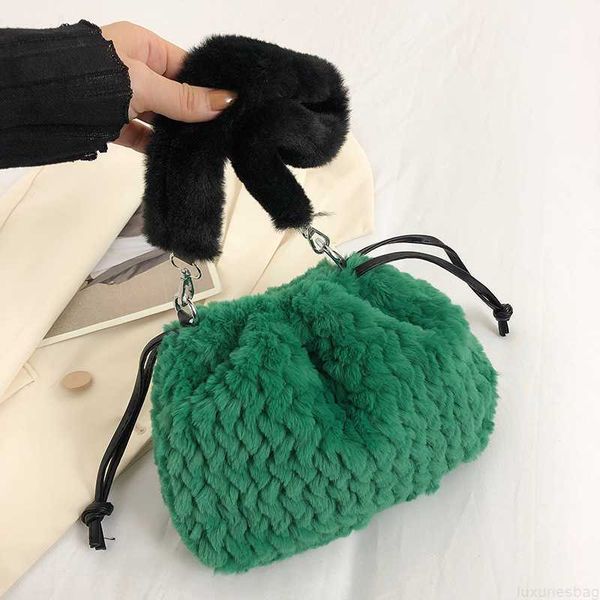 botega venates jodie mini teen intrecciato pouch fashion contrast color small drawn bucket women's bag fashionable westernization popul 
botega venates jodie mini teen intrecciato pouch fashion contrast color small drawn bucket women's bag fashionable westernization popul