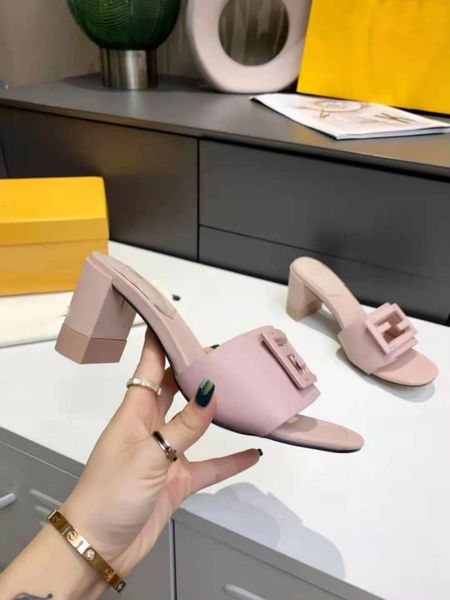 shoes baguette perfect sandals 2023 summer luxurys fendyity women slides beach casual fashion flip flops hollow rubber slippers j092
shoes baguette perfect sandals 2023 summer luxurys fendyity women slides beach casual fashion flip flops hollow rubber slippers j092