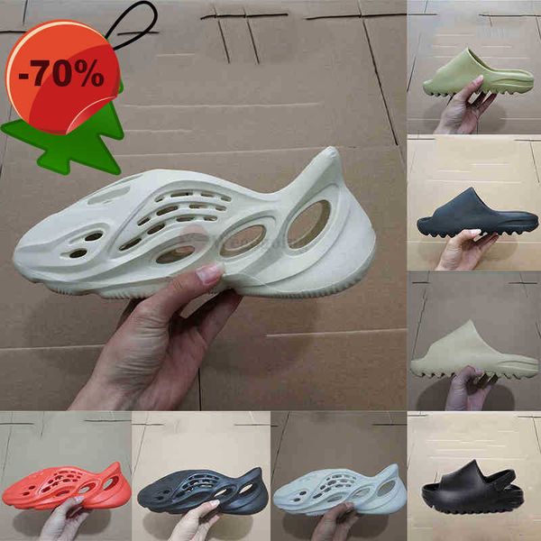 2023 sandals slippers yeesys slide kanyes shoes women fashion flat slides flip flops foam runner slippers men sandal black resin kids
2023 sandals slippers yeesys slide kanyes shoes women fashion flat slides flip flops foam runner slippers men sandal black resin kids