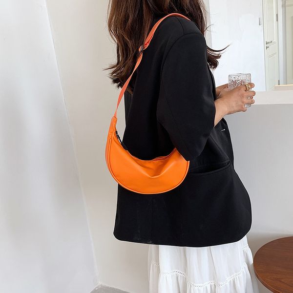evening bags simple hobos fashion nylon women's handbag travel underarm shoulder crossbody zipper women day clutch sac femme 230320
evening bags simple hobos fashion nylon women's handbag travel underarm shoulder crossbody zipper women day clutch sac femme 230320