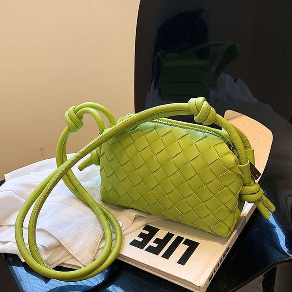 botega venates jodie mini teen intrecciato pouch small women's soft woven bag mini single shoulder crossbody backpack plaid square vers
botega venates jodie mini teen intrecciato pouch small women's soft woven bag mini single shoulder crossbody backpack plaid square vers