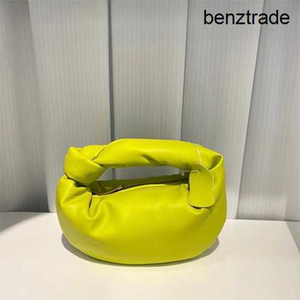 h jodie advanced handbag 2022 autumn and winter new mini leather underarm bag pleated shoulder messenger bag fashion casual knotted handbag
h jodie advanced handbag 2022 autumn and winter new mini leather underarm bag pleated shoulder messenger bag fashion casual knotted handbag