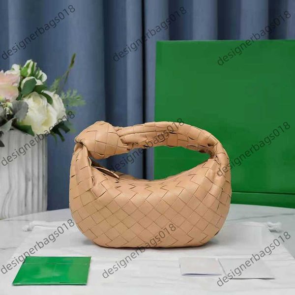 evening bag 2022 fashion hand-woven deigner luxury brand women tote lady houlder pu knotted hand leather caual hand3pso
evening bag 2022 fashion hand-woven deigner luxury brand women tote lady houlder pu knotted hand leather caual hand3pso
