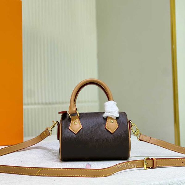 m81085 loveyou nano speedy totes bag women clutch cross body fashion designer satchel envelope square flap shoulder bags hobo underarm handb
m81085 loveyou nano speedy totes bag women clutch cross body fashion designer satchel envelope square flap shoulder bags hobo underarm handb