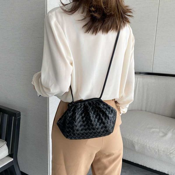 botega venates jodie mini teen intrecciato pouch woven cloud women's net red pleated small s fashion one shoulder messenger clip bag
botega venates jodie mini teen intrecciato pouch woven cloud women's net red pleated small s fashion one shoulder messenger clip bag