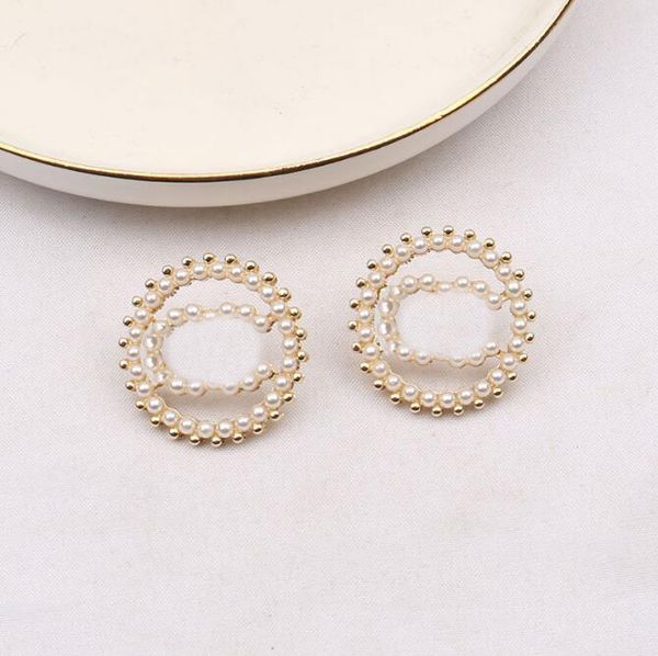 luxury brand designers double letters stud geometric famous women pearl circle 18k gold plated earring wedding gift jewerlry, Golden;silver
luxury brand designers double letters stud geometric famous women pearl circle 18k gold plated earring wedding gift jewerlry, Golden;silver