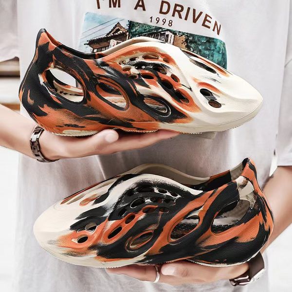 slippers designer running shoes sneakers foam runners women shoes outdoor shoes mens shoes plate-forme white black mens womens luxury velvet
slippers designer running shoes sneakers foam runners women shoes outdoor shoes mens shoes plate-forme white black mens womens luxury velvet