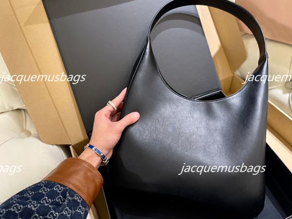miu tote bag designer luxury leather large capacity totes shopping beach hobo crossbody bags purse shoulders cross body handbag size 42-26cm
miu tote bag designer luxury leather large capacity totes shopping beach hobo crossbody bags purse shoulders cross body handbag size 42-26cm