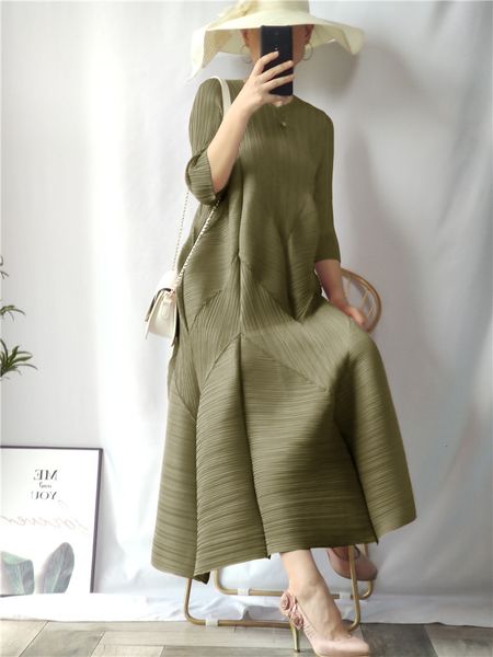 casual dresses miyake pleats spring lantern long pleated dress large size loose bud dresses causal elegant aesthetic clothes in stock 230321, Black;gray
casual dresses miyake pleats spring lantern long pleated dress large size loose bud dresses causal elegant aesthetic clothes in stock 230321, Black;gray