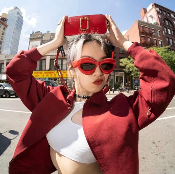 designer sunglasses loe&we for women men sunglasses mens floting fashion protect eyes conjoined cat eyes uv400 funny eyewear eyeglasses, White;black
designer sunglasses loe&we for women men sunglasses mens floting fashion protect eyes conjoined cat eyes uv400 funny eyewear eyeglasses, White;black