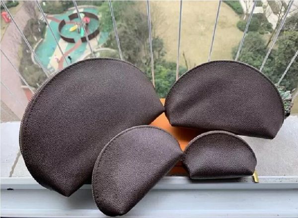 4pcs/set women cosmetic bags famous makeup bag designer travel pouch make up bag ladies cluch purses organizador toiletry bag
4pcs/set women cosmetic bags famous makeup bag designer travel pouch make up bag ladies cluch purses organizador toiletry bag