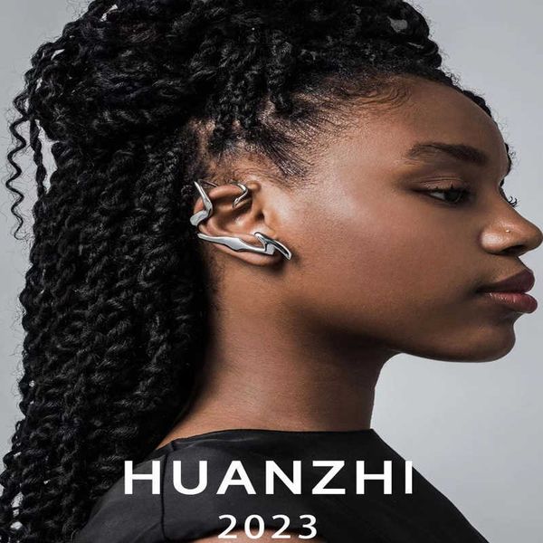 fashion silver color irregular clip earrings for no piercing trendy metal earcuffs statement cartilage party jewelry 0607
fashion silver color irregular clip earrings for no piercing trendy metal earcuffs statement cartilage party jewelry 0607