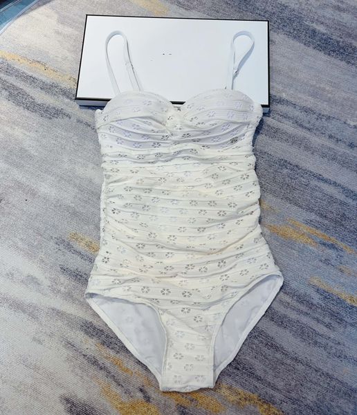 women's swimwear european luxury designers design fashionable one-piece swimsuits, White;black
women's swimwear european luxury designers design fashionable one-piece swimsuits, White;black